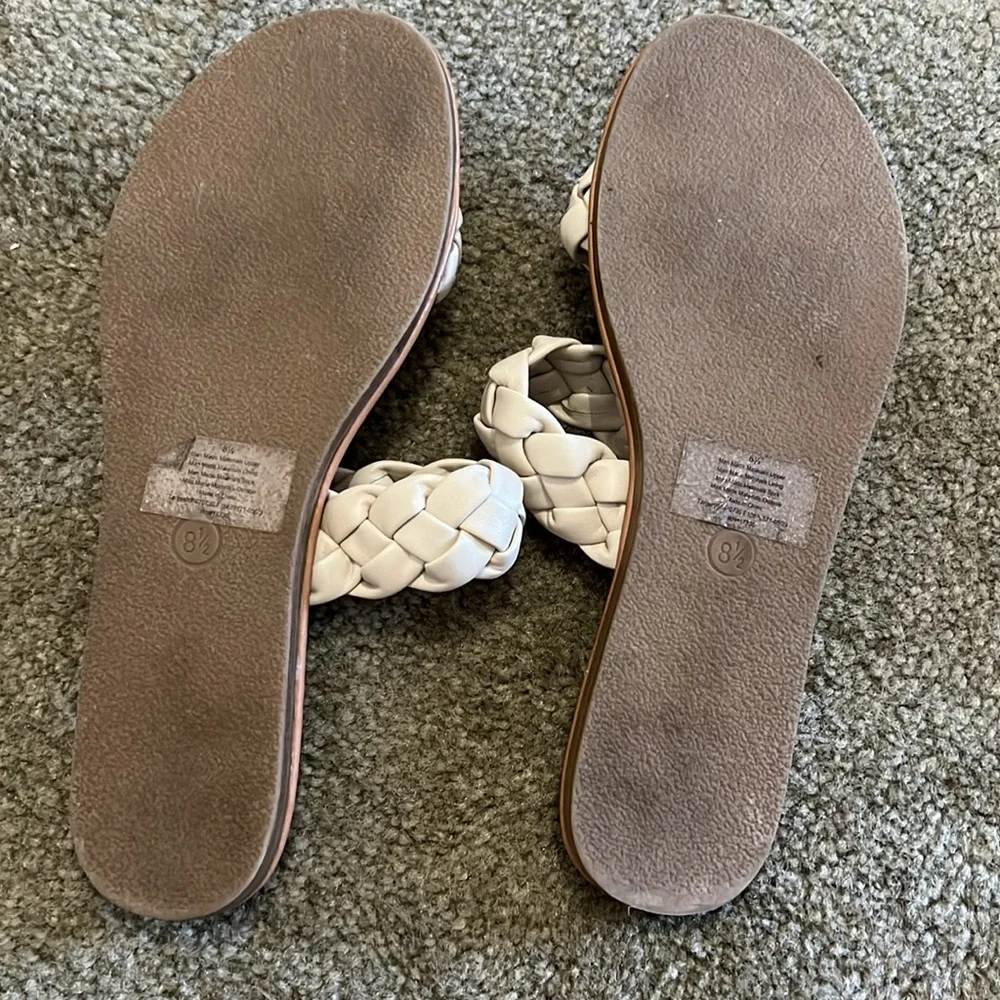 Sandals - Picture 3 of 3